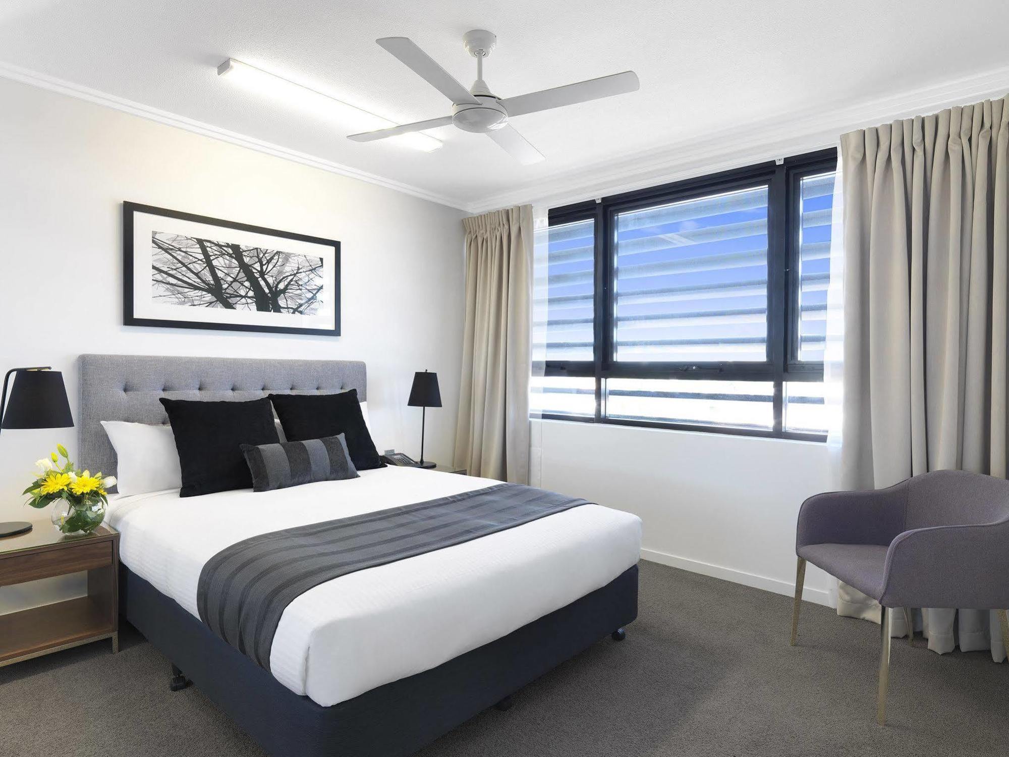 โอ๊คส์ แม็คเคย์ คาร์ไลล์ สวีท Aparthotel แมคคาย ภายนอก รูปภาพ