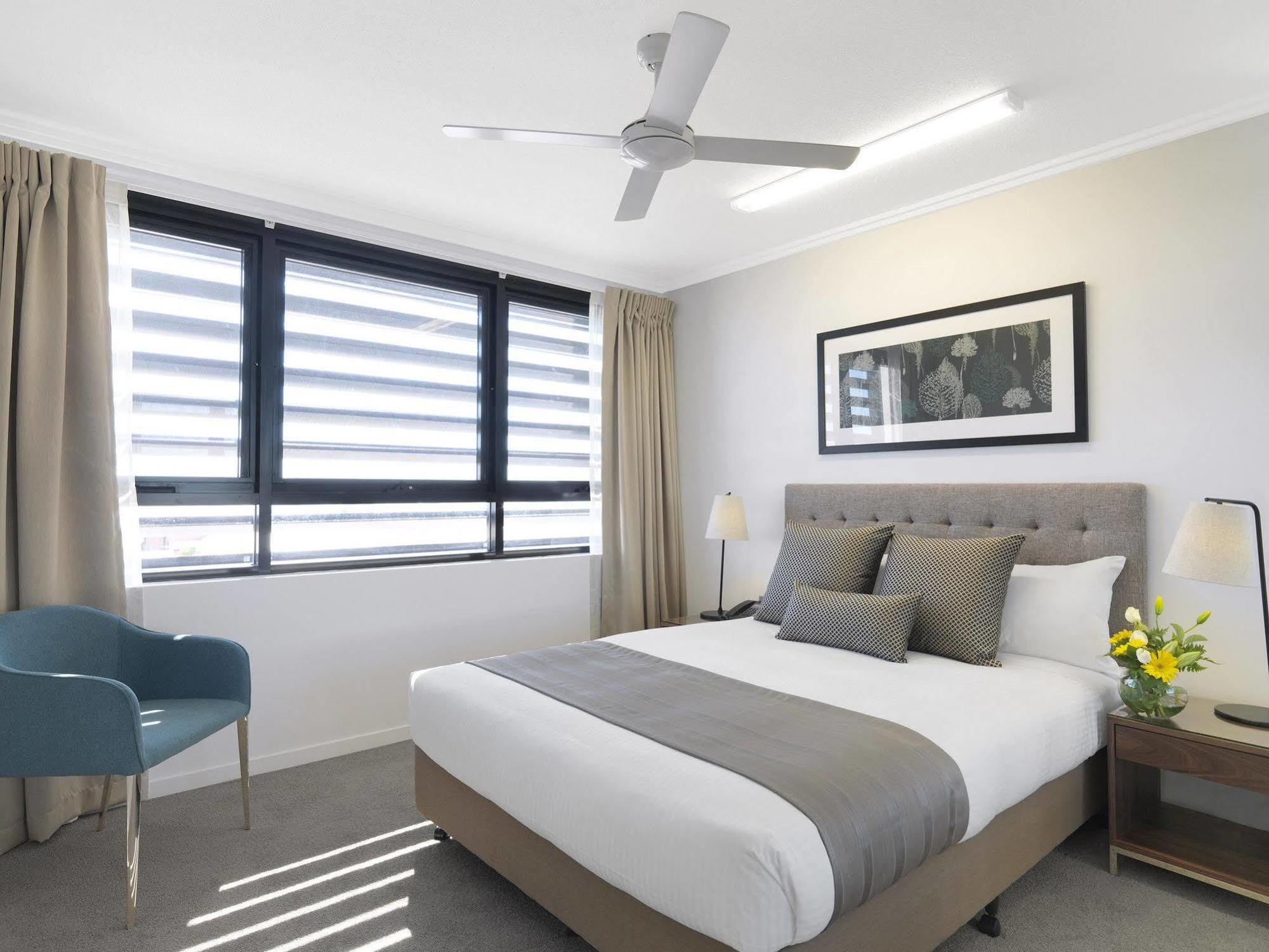 โอ๊คส์ แม็คเคย์ คาร์ไลล์ สวีท Aparthotel แมคคาย ภายนอก รูปภาพ